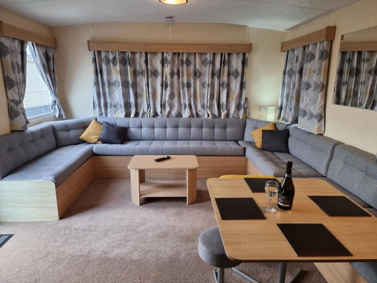 Hotel Elbry Heysham Esterno foto